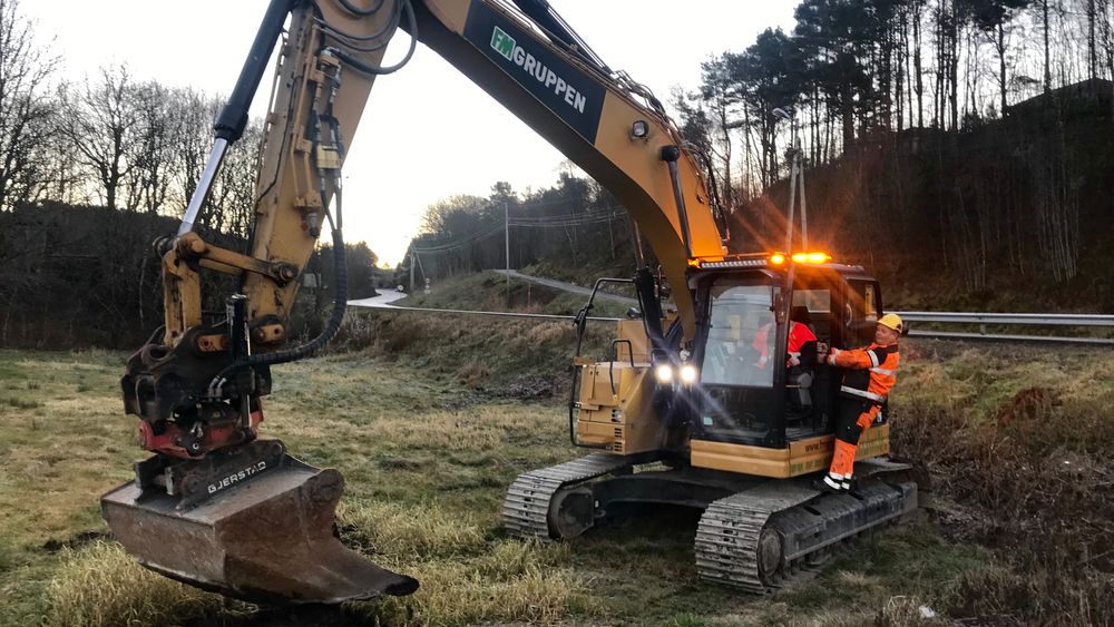 Ordfører Øyvind Oddekalv i Meland kommune holdt i spakene da starten på Nordhordlandspakken ble markert i fjor høst. 