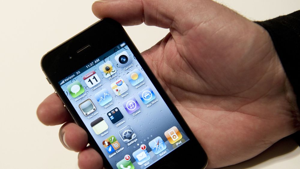 Gamle smarttelefoner vil automatisk slå over til 2G-nettet. Bildet viser en iPhone 4.
