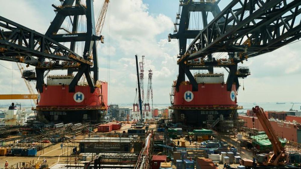 – Sleipnir er et godt eksempel på den typen spesialfartøy som to konkurrerende Singapore-verft har gjort til sin nisje i kampen mot statsstøttede verft med lavtlønnet arbeidskraft; særlig i Kina og Syd-Korea.