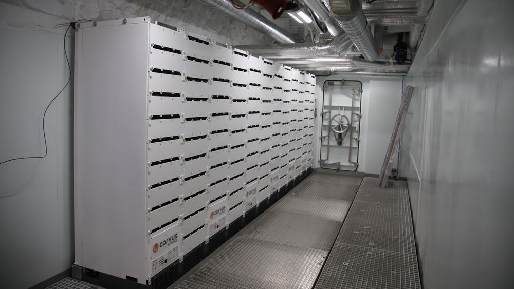 Corvus har levert store batterimoduler til Hurtigrutens ekspedisjonsskip, som nå bygges ved Kleven.