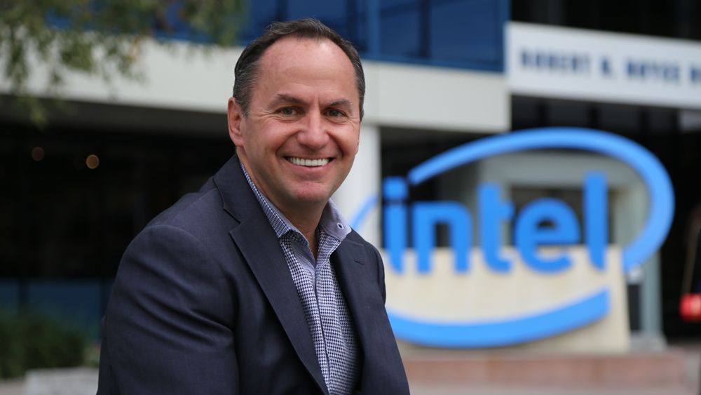 Blåruss inside: Intel har funnet ny konsernsjef i Robert Swan, som i motsetning til forgjengerne ikke er teknolog, men utdannet økonom. Etter sju måneder som fungerende leder fikk han i går tillit og rykker opp permanent.