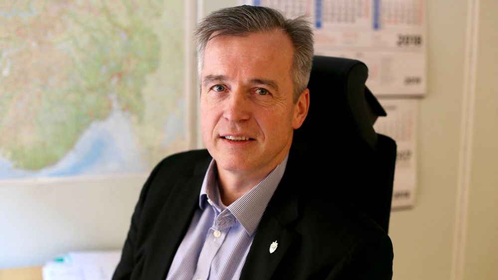 Programdirektør Petter Moe i Forsvarsmateriell har bedt om hjelp fra IT-næringen til å legge grunnlaget for Forsvarets skytjenester.