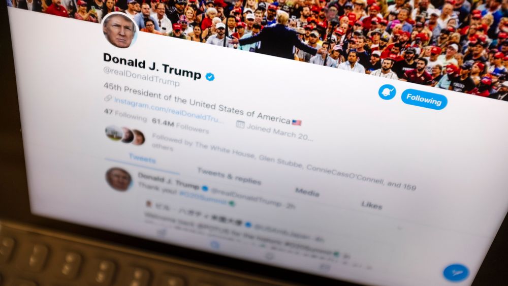 Donald Trump får ikke lov til å blokkere følgere fra sin twitterkonto. 
