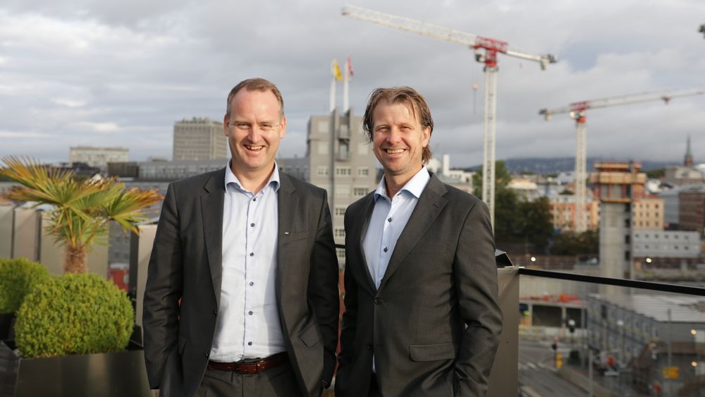 Morten Grongstad, adm. direktør i AF Gruppen (t.v.) og Jørgen Evensen, adm. direktør i Betonmast.
