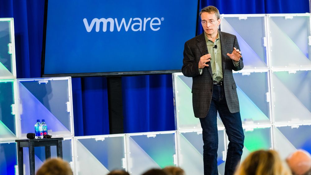 Pat Gelsinger, CEO i Vmware, under en presentasjon på Vmworld-konferansen i 2018. Arkivfoto.