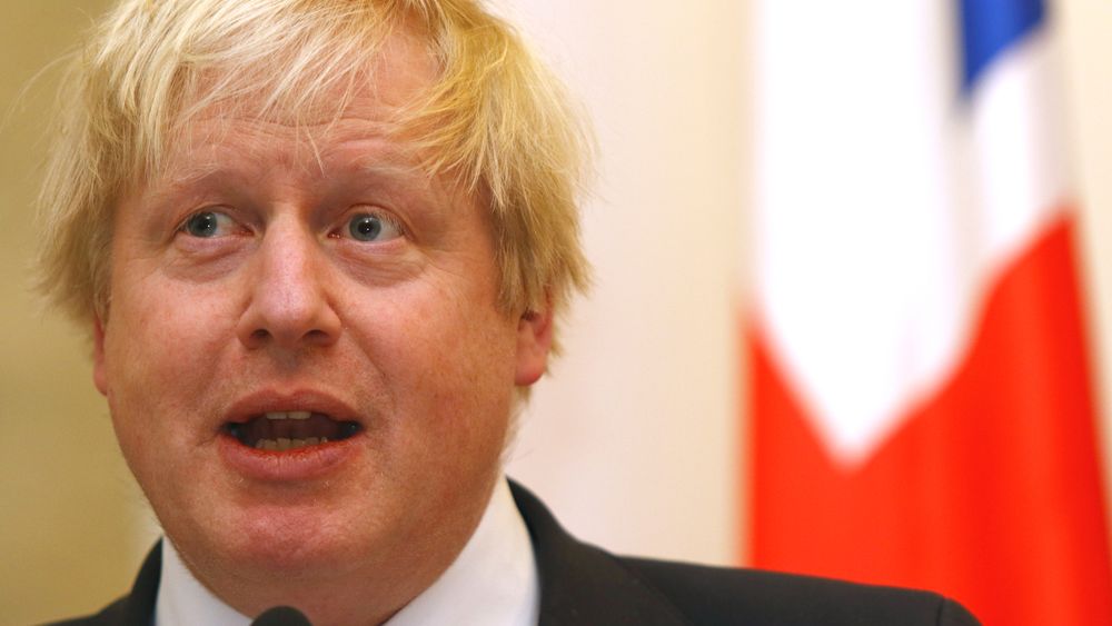 Nervøsiteten for følgene av Brexit øker over hele den britiske øya. Statsminister Boris Johnson møtes med kalde skuldre på sin turné i Europa.