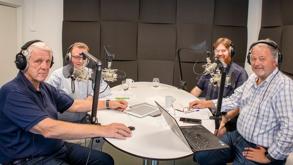 VALGKAMP: Vi dropper krangelen og snakker om de viktige tingene i ukens podcast. 