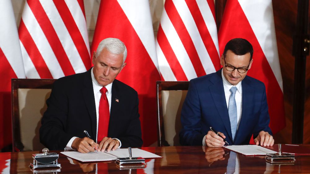 USAs visepresident Mike Pence og Polens statsminister Mateusz Morawiecki undertegnet mandag en samarbeidserklæring om 5G.