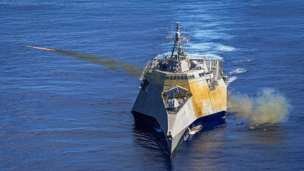 NSM skytes fra LCS-skipet USS «Gabrielle Giffords» i Filippinerhavet 1. oktober.
