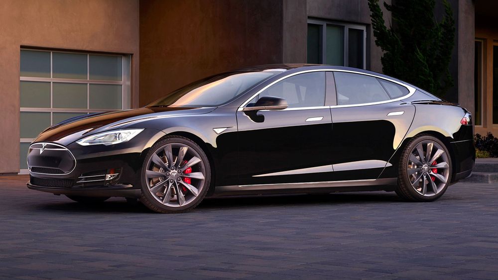 Tesla Model S har sendt bilbransjen inn i fremtiden, mener Time Magazine. 