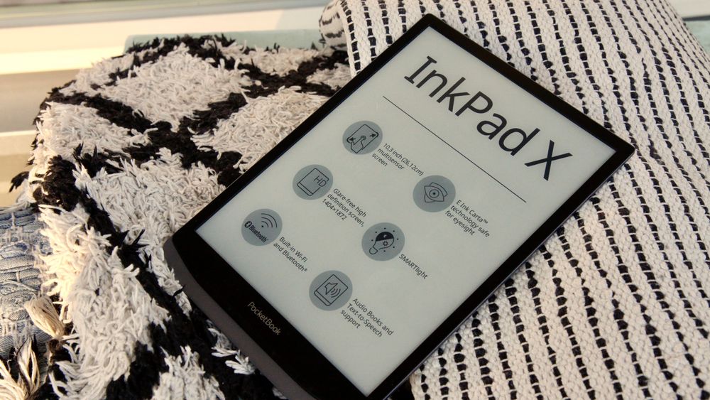 Pocketbook Inkpad X er lett, til tross for at skjermen er ganske stor.