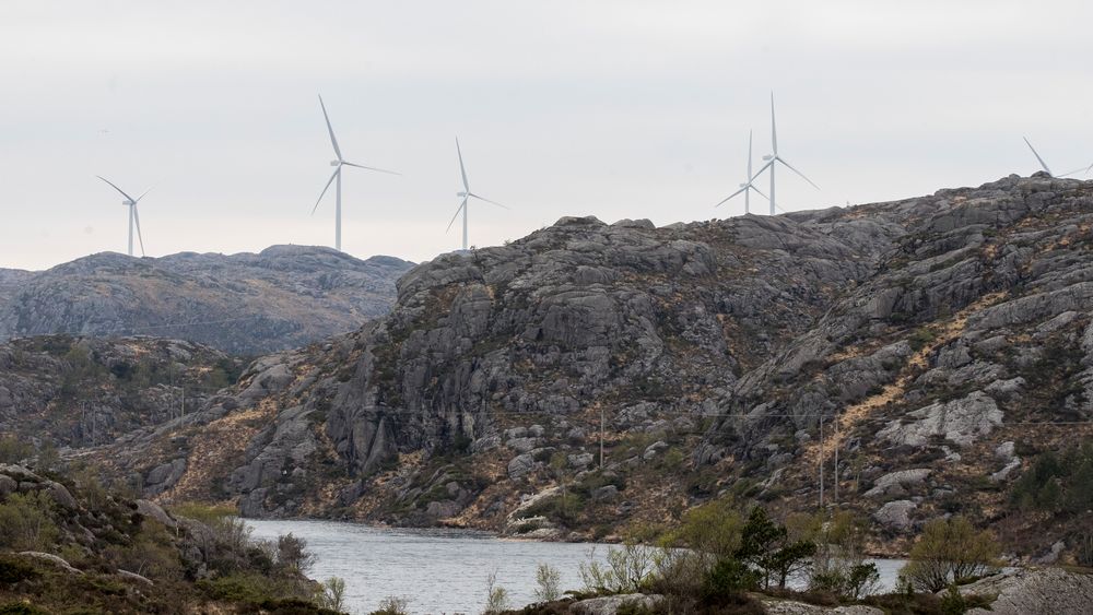 Folk i bygda Berle i Bremanger får ikke sett på fjernsyn på grunn av en ny vindpark. Her ses vindturbiner i Eigersund kommune i Rogaland. 
