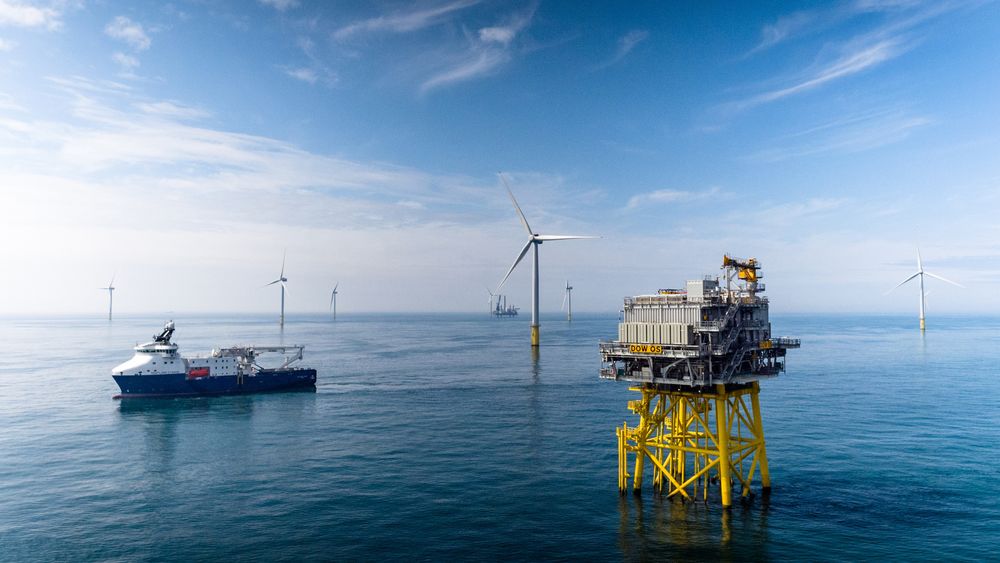 Equinors Dudgeon Offshore Wind Farm vindmølleanlegg  ved kysten av Norfolk. 