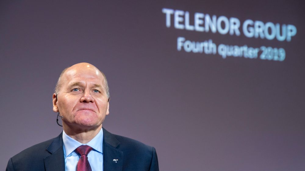 Konsernsjef Sigve Brekke i Telenor skal kutte rundt 3000 av 20.000 stillinger på verdensbasis. Telenor Norges del av dette blir i første omgang 170 stillinger. Her avbildet på en kvartalstall-presentasjon på Fornebu.