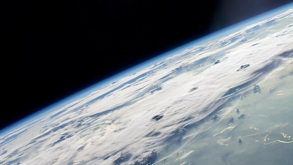 Skyer over Amazonas, fotografert fra Den internasjonale romstasjonen.