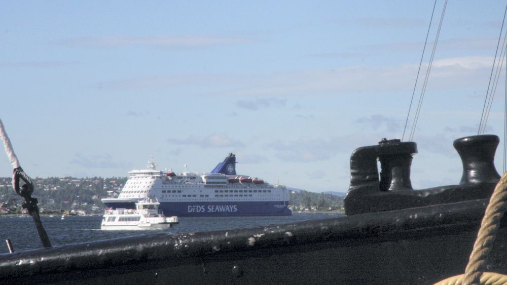 Tilbakeblikk. Ikke mange passasjerskip eller turistbåter å se på fjordene nå.