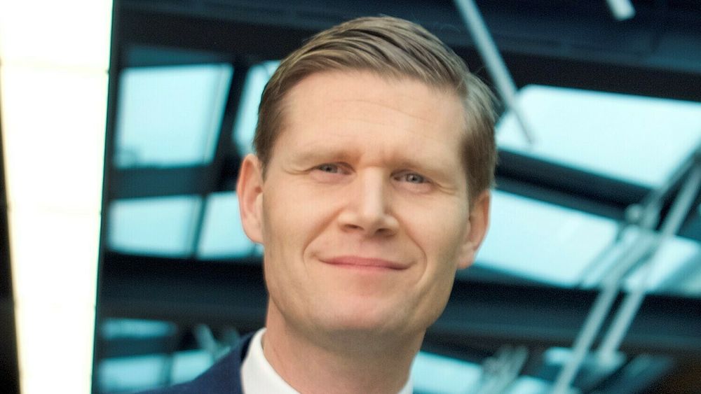 Henrik Schibler kommer fra stillingen som driftssjef i ISS og blir ny finansdirektør i Globalconnect/IP-Only etter Jacob Kjær.