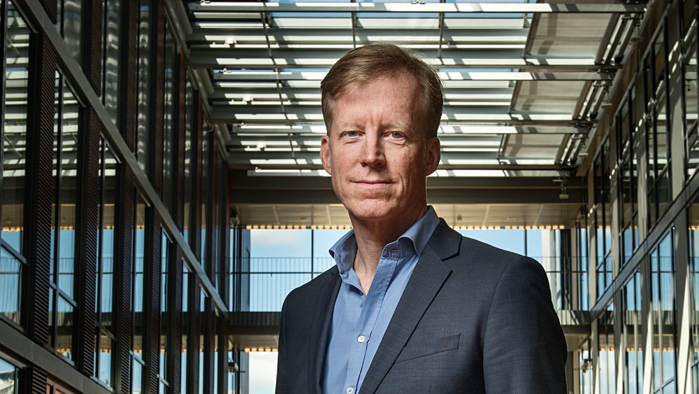 Oslo Met-rektor Curt Rice vil ha kvinnene tilbake på jobb først. 