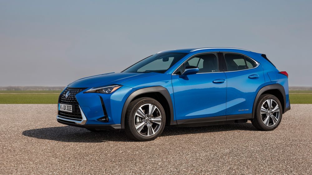 Lexus UX300e er den første masseproduserte elbilen fra Toyota-konsernet i Norge.