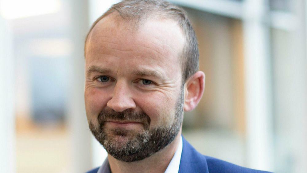 Nicolay Moulin har tatt over som administrerende direktør i Sikri AS, som allerede fra start er blitt et temmelig stort norsk programvarehus med over hundre ansatte. Straks blir de enda flere, både som følge av oppkjøp og nyansettelser.