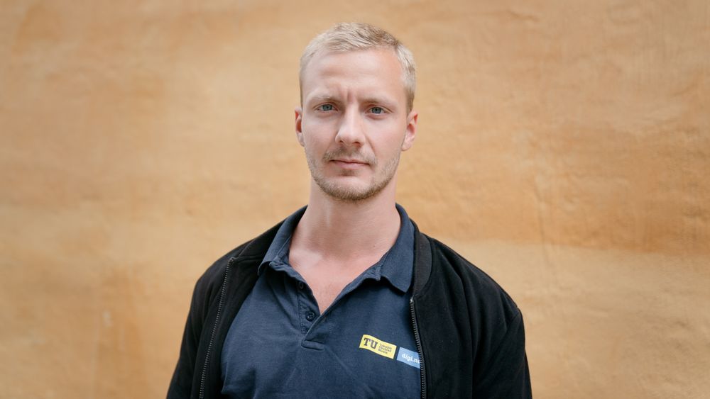 Artikkelforfatter Sebastian Storvik er noe forferdet over vedvarende dårlig lydkvalitet hos samtlige videokonferansetjenester.