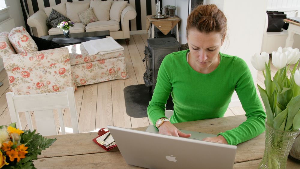 Produktiviteten og trivsel burde stå i fokus, og så skal teknologien muliggjøre slik at den blir best mulig, uansett hvor vi velger å sitte, skriver teknologidirektør Merete Asak i Cisco Norge.