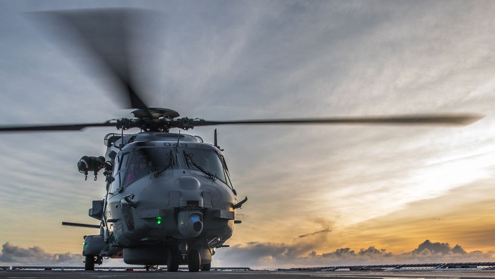 Et nederlandske militærhelikopter av typen NH90 styret i nærheten av Aruba. NH90 brukes også i Norge. Bildet er fra Bodø.
