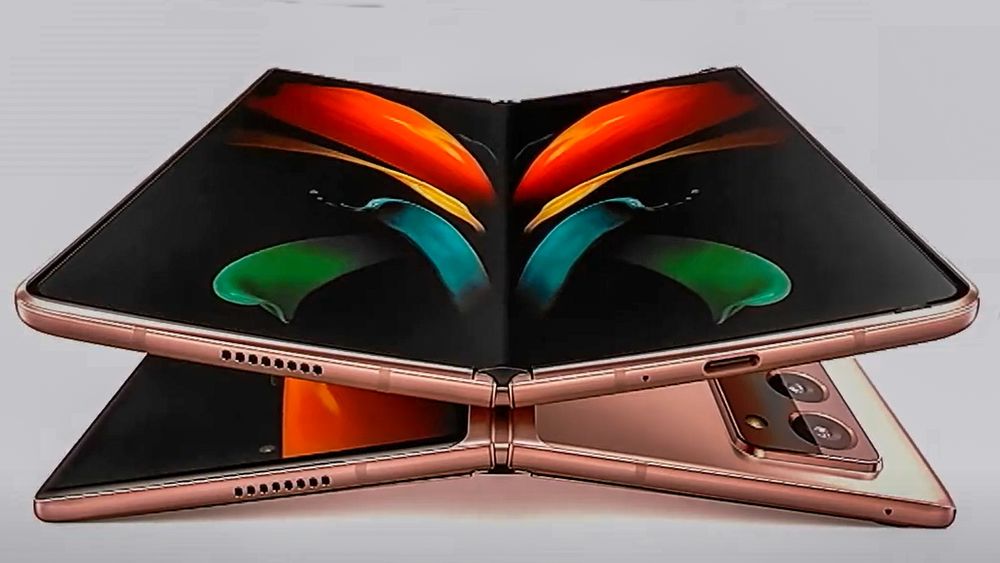 Foldbar: Fold2 er betydelig forbedret fra Samsungs første foldemobil.
