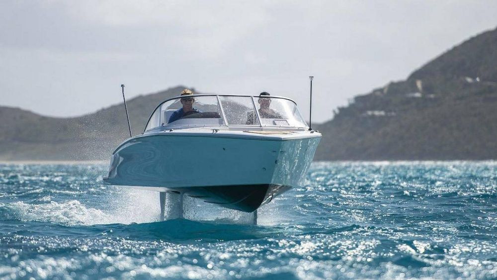 Har du millioner å svi av på elbåt? Da er Candela Seven fra Candela Speed Boat et alternativ.