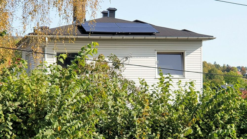 Langt færre enn i fjor setter opp solceller på taket. Fra nyttår reduseres støtten.