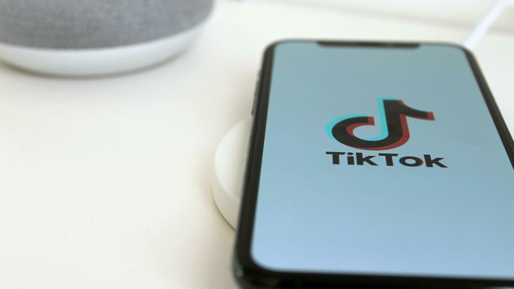 USA stenger nå for nedlasting av Tiktok og Wechat.