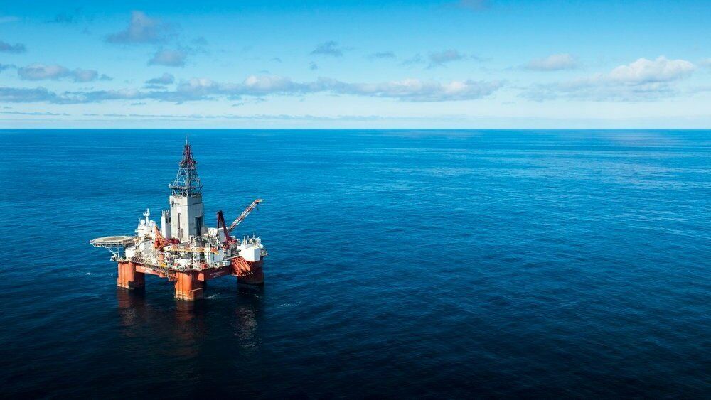 Boreriggen West Hercules har vært på oppdrag for Equinor i Barnetshavet Sørøst. Ifølge NRK fikk Stortinget ikke vite om en rapport som konkluderte med at oljeleting sørøst i Barentshavet kunne bli et tapsprosjekt da de i 2013 vedtok å gå inn for oljeleting i området.