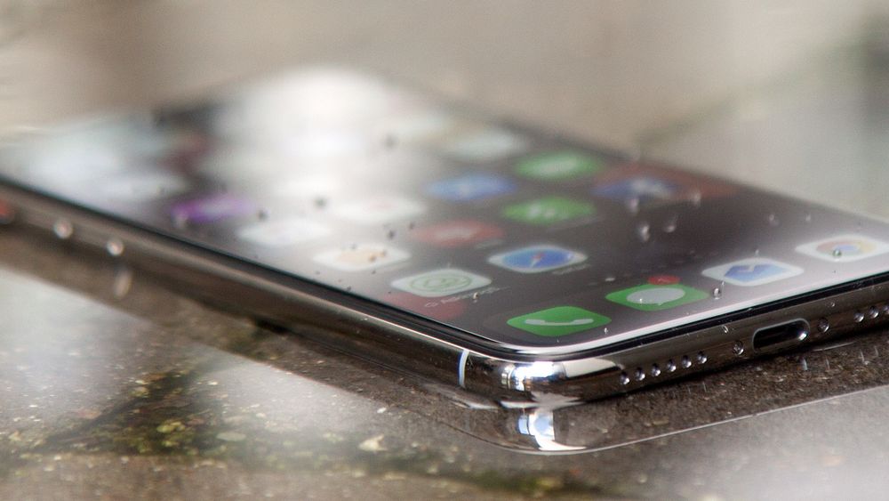 Ifølge italienske myndigheter er ikke Iphoner fullt så vanntette som Apple har påstått. 