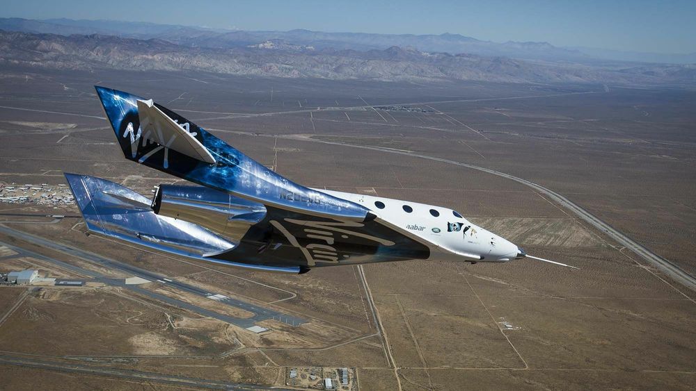 I en høyde på 15 kilometer vil romfartøyet VSS Unity bli frigitt av morsskipet WhiteKnightTwo og vil i desember fullføre sin tredje bemannede flyvning til litt over 80 kilometers høyde.