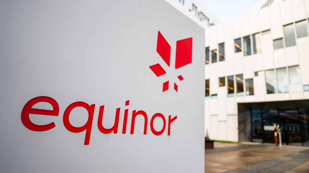 Olje- og energidepartementet har ikke stilt tydelige nok forventninger til åpenhet i Equinors offentlige rapportering om utenlandsinvesteringene, ifølge en fersk rapport fra Riksrevisjonen.
