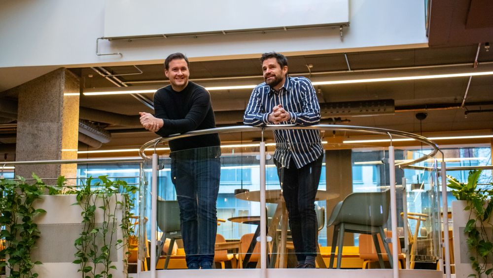 Tomas Torgersen og Erik Bugge er henholdsvis kommersiell direktør og daglig leder i Kobler, som utvikler teknologi for kontekstuell reklame.