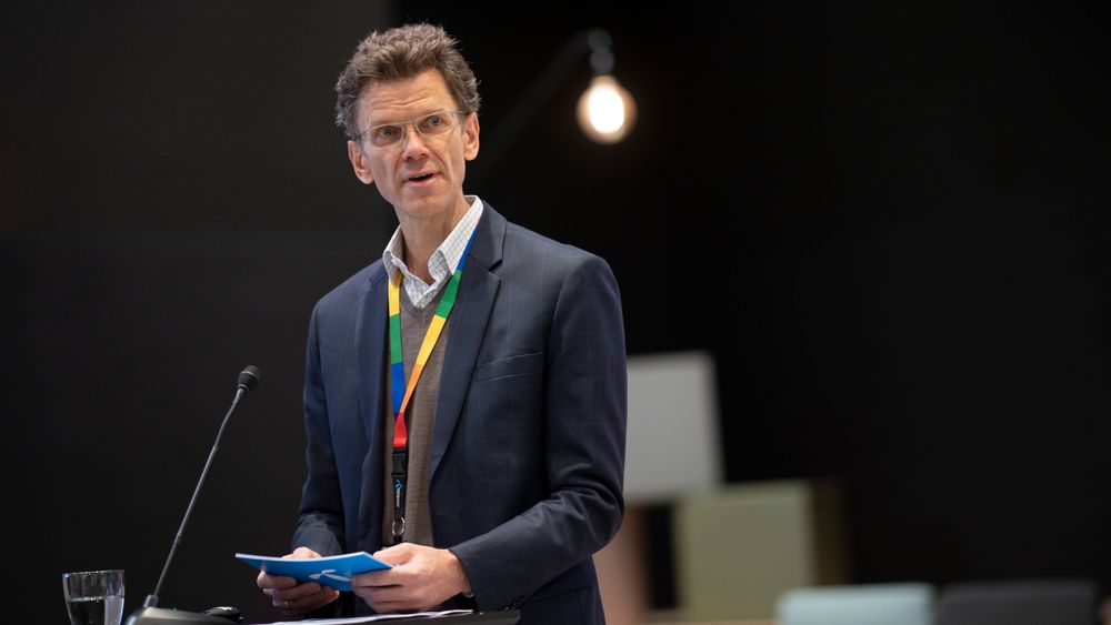 Telenor Norge-sjef Petter-Børre Furberg vil ha listene over husstander som trenger bredbånd allerede nå i 2021, og ikke vente ett år, slik Nasjonal kommunikasjonsmyndighet legger opp til i reglene for 5G-auksjonen.