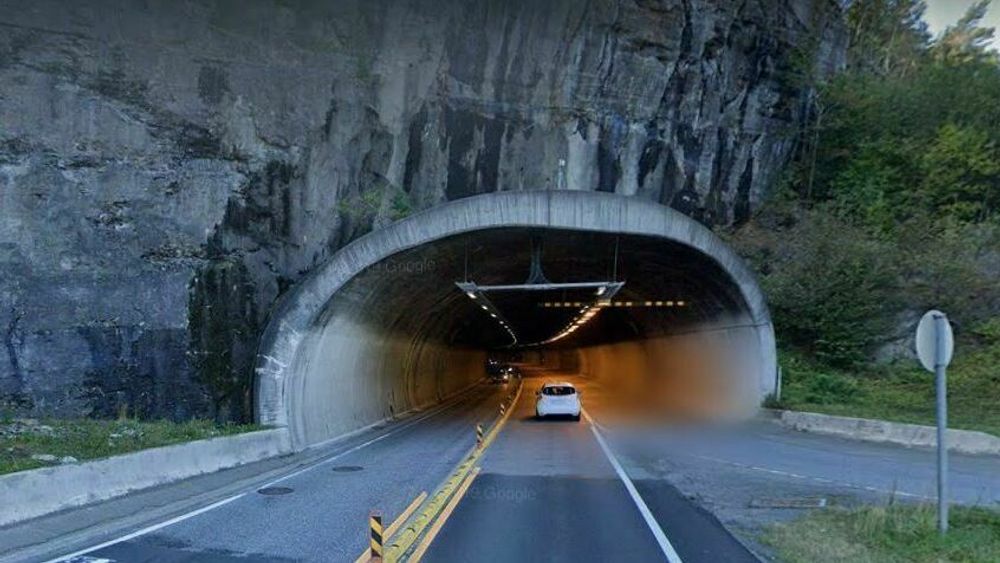Nordre portal til Brattåstunnelen, en av to svært korte tunneler på E18 ved Porsgrunn.