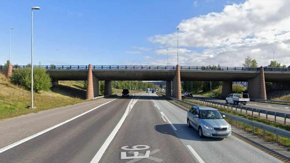 Her har vi Hvamkrysset (Lillestrøm kommune), hvor riksvei 22 krysser over E6. 