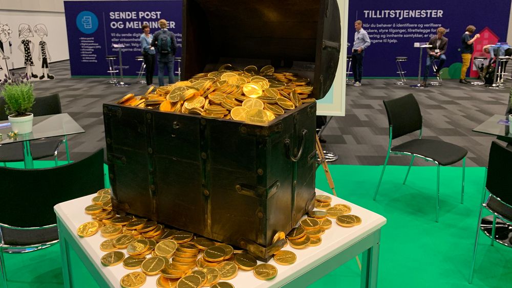 Digdir plasserte en kiste med «gullmynter» på digitaliseringskonferansen 2019. Da for å illustrere verdien av åpne data.