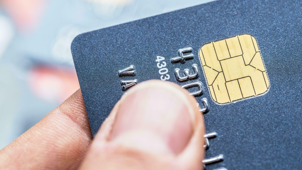 Brikkene i betalingskort: De er ikke spesielt avanserte, men det kan bli mangel på dem likevel. 