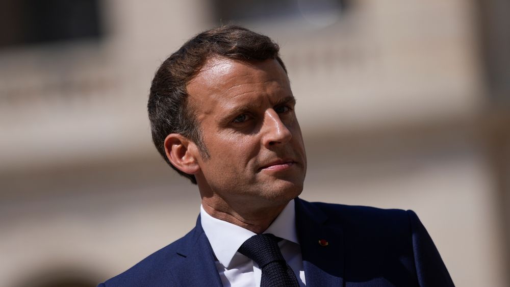 Frankrikes president Emmanuel Macron kan være blant målene i det omfattende hacking-angrepet fra spionverktøyet Pegasus. Han innkaller til hastemøte i det nasjonale sikkerhetsrådet for å diskutere krisen.