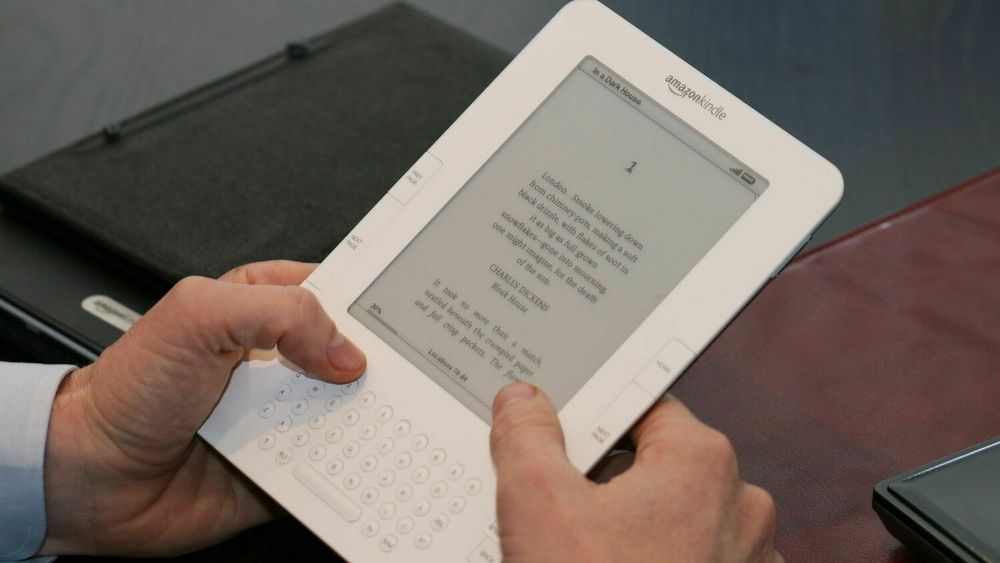 Den opprinnelige Kindle-utgaven fra 2007 er blant modellene som snart kan miste tilgangen til internett.