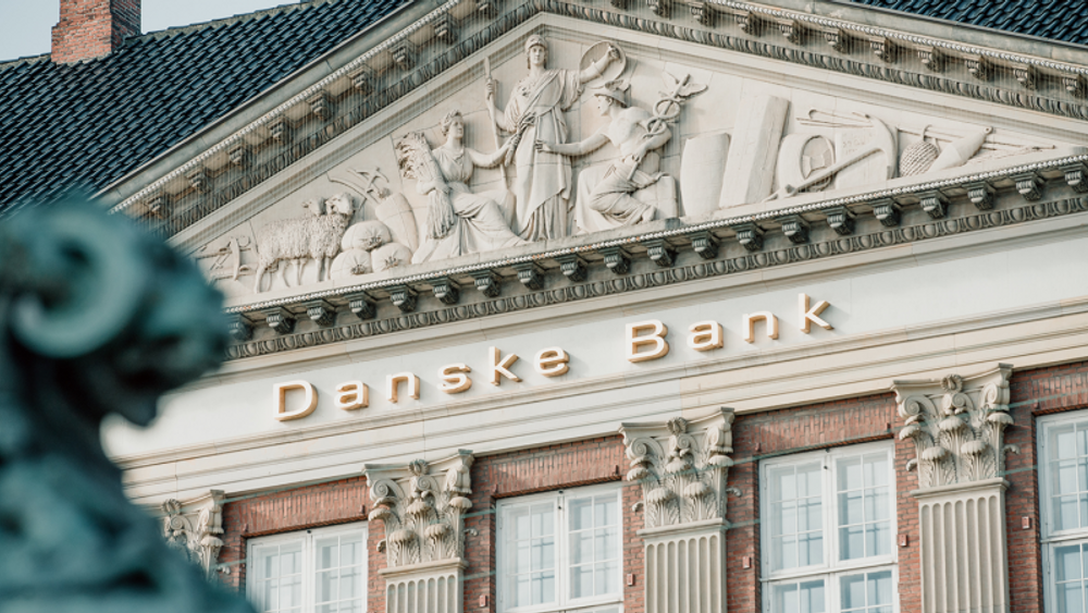 Danske Bank sletter gjeld for 650 millioner kroner etter IT-problemer.