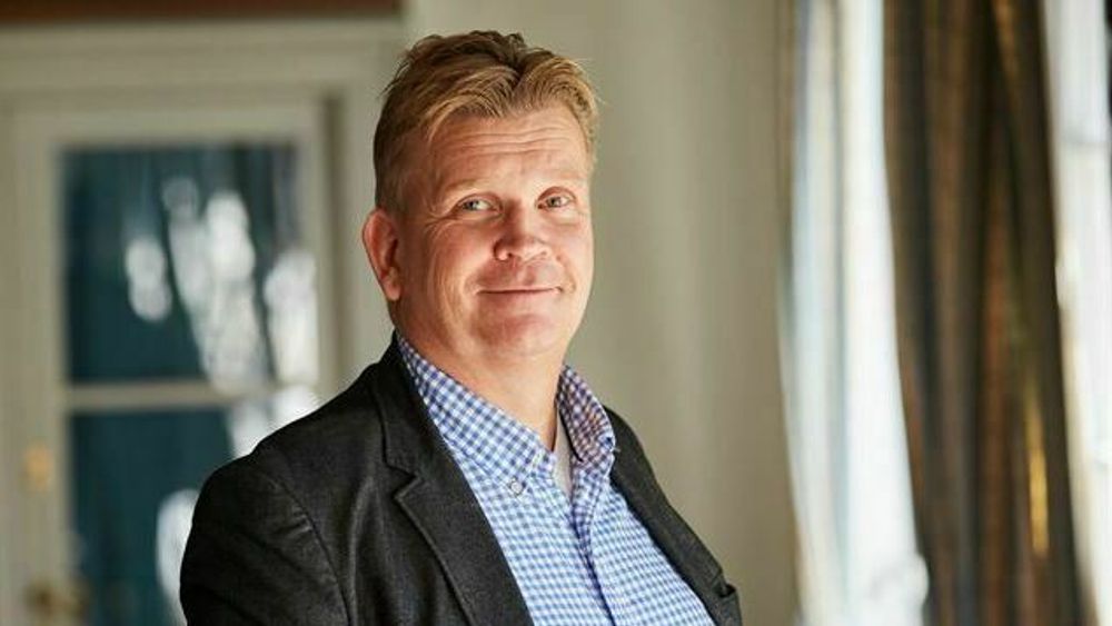 Tidligere leder for NCCs asfaltvirksomhet i Norge, Joar Caspersen, blir nå ny toppsjef for både Peab Asfalt og Swerock i Norge.