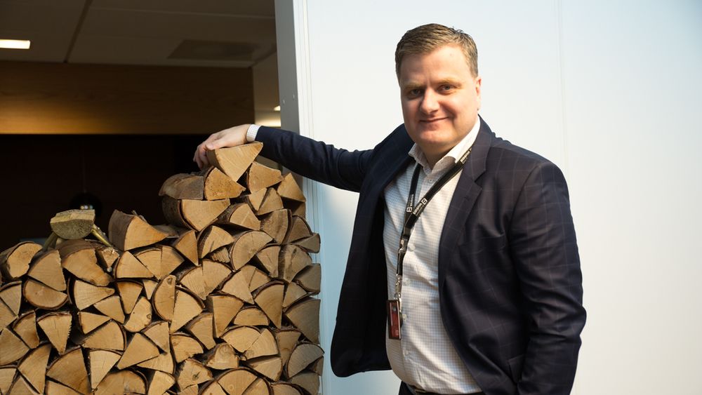 Administrerende direktør Trond Skjellerud i Eidsiva bredbånd låner en halv milliard for å bygge fiber til ytterligere 25.000 kunder på Innlandet. 