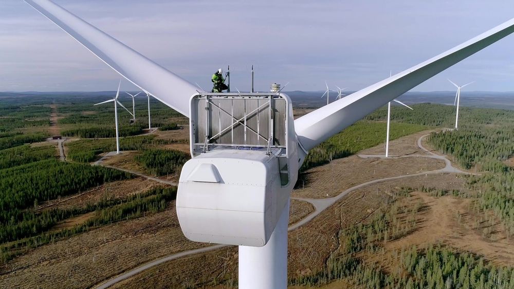 Et flertall i befolkningen ønsker mer vindkraft på land.