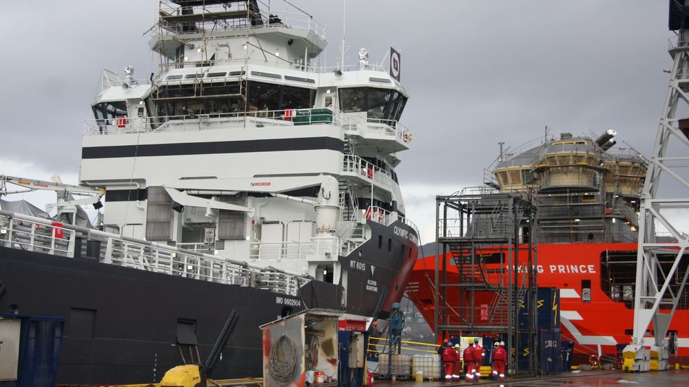 To skip ble utrustet samtidig ved Kleven Verft for noen år siden. Verftene er viktig for hele den maritime klyngen. 