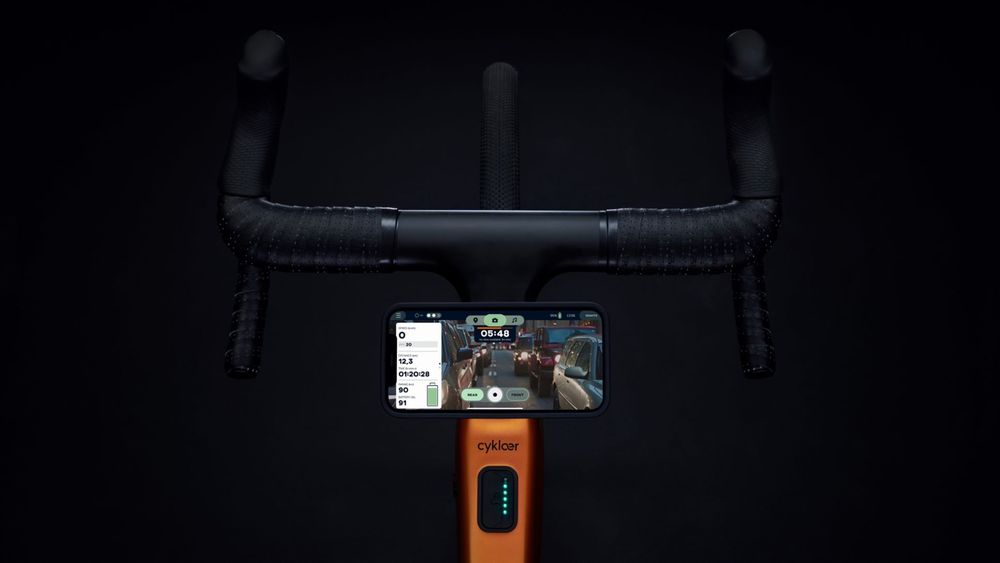 Et bak-kamera fungerer som et virtuelt speil i Cyklær-appen og skal bidra til økt sikkerhet på veien.