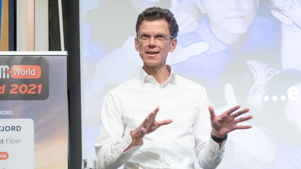 Administrerende direktør Petter-Børre Furberg i Telenor Norge lover å bygge det beste 5G-nettet. Her fotografert under konferansen Telecom World i Ålesund.